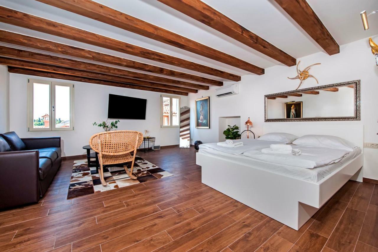 Villa Nea Seaview 3-Apartments! Rovinj Exterior photo